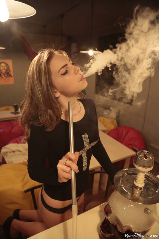 MarvelCharm_Rebecca-Hookah-021
