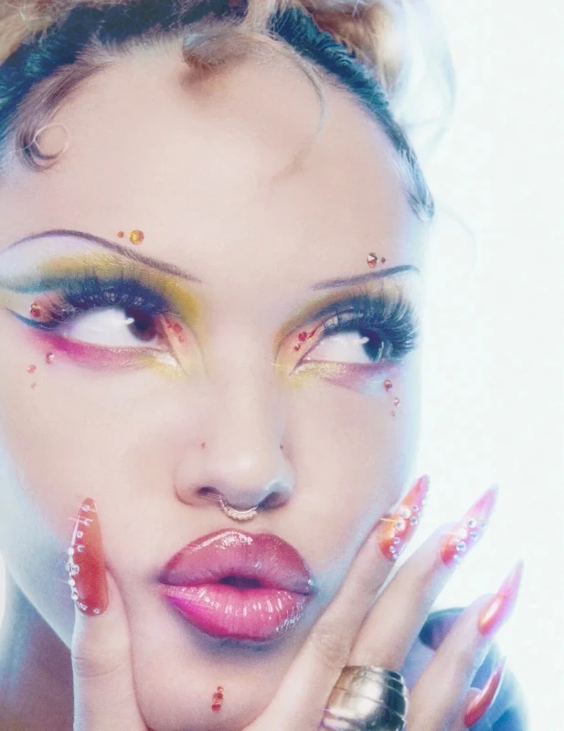 The Face Spring20211796 jpg 3f16fe7cc29eddd900711556cbd55614