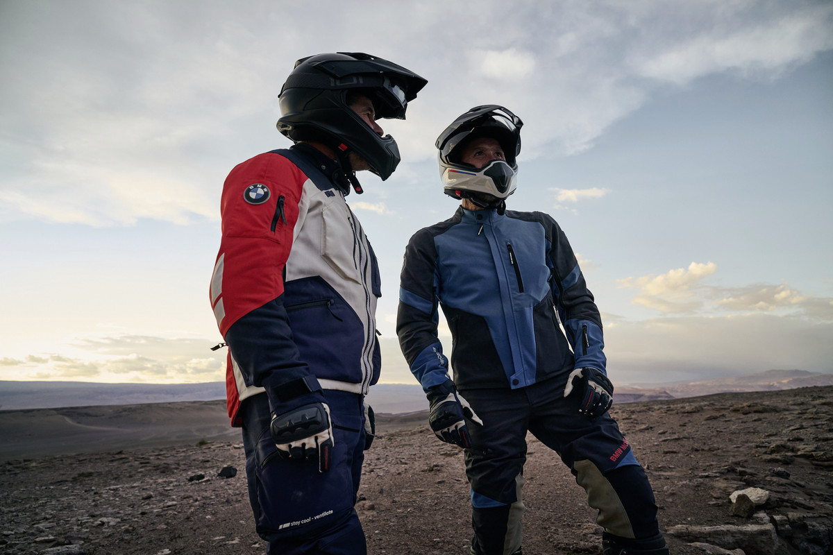 P90533846_highRes_bmw-motorrad-clothin