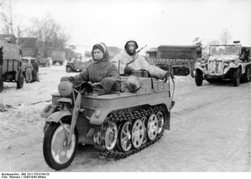 Bundesarchiv_Bild_101I-725-0184-22__Russland__So
