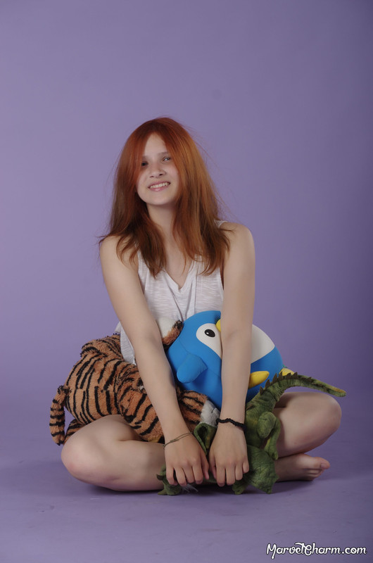 MarvelCharm_Lena-Playtime-013