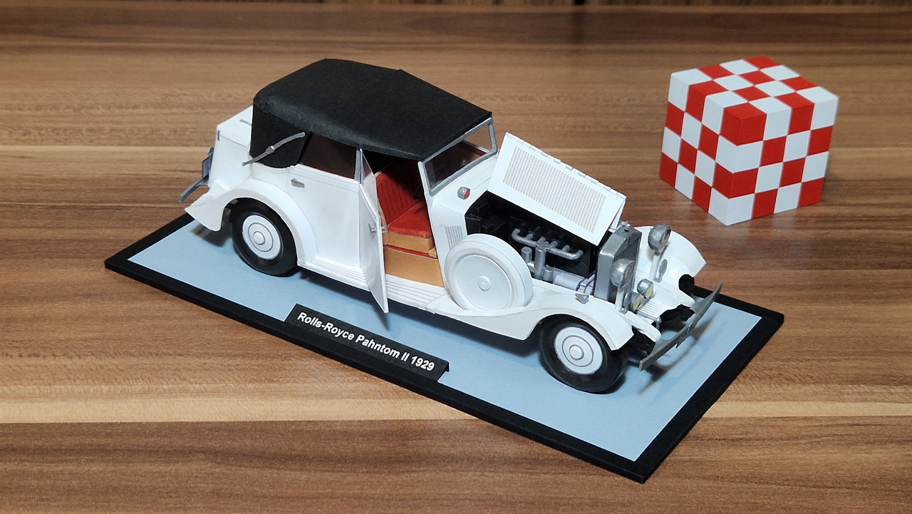 Rolls Royce Phantom II 12