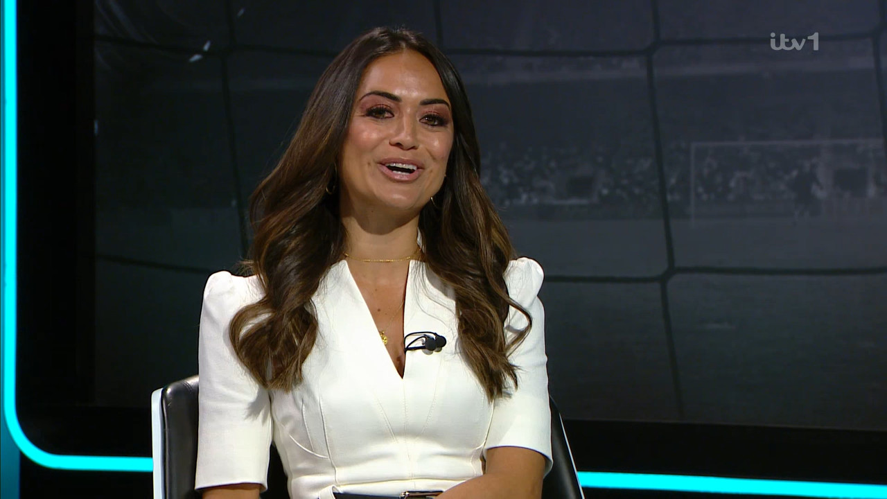 English.Football.League.Highlights.S01E26.ts_snapshot_01.15.21.244