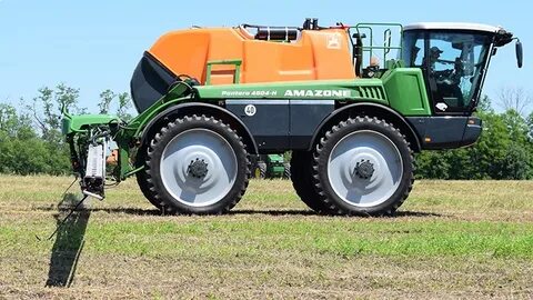 Самоходный опрыскиватель Amazone
