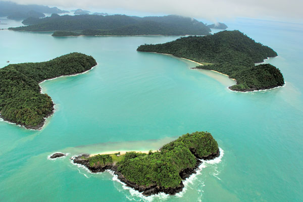 pic-4-Msia-beach.jpg