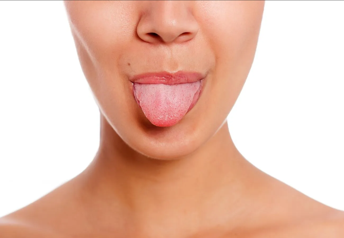 ¿De qué color es tu lengua? Su tono puede ser indicador de alguna enfermedad