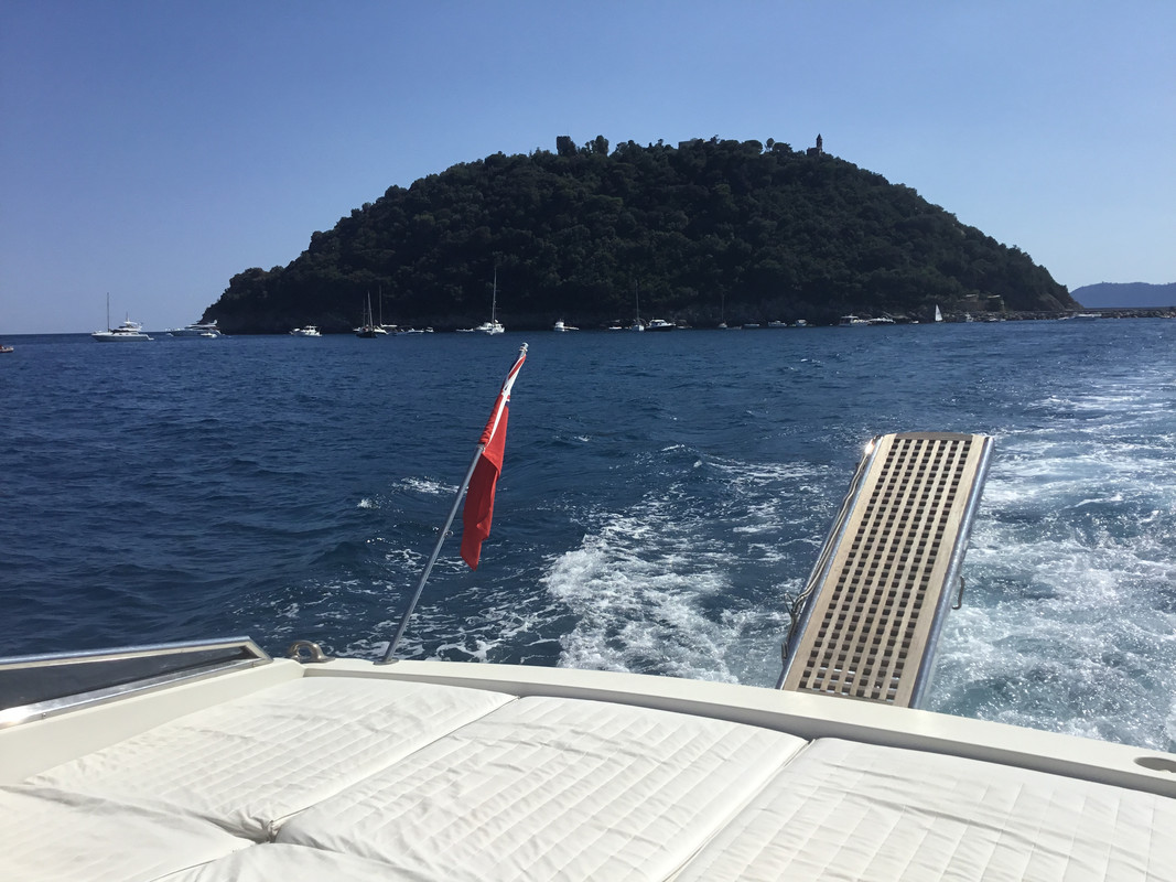 E203CDCA-15EF-49C8-A8D8-1A8013950C1A