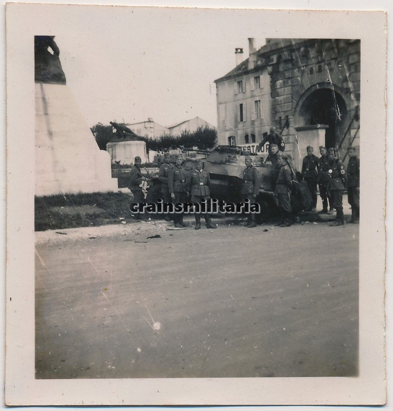 Orig. Foto SdKfz 222 Panzerspähwagen b. Porte Sa