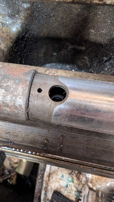 Road holder damper tubes