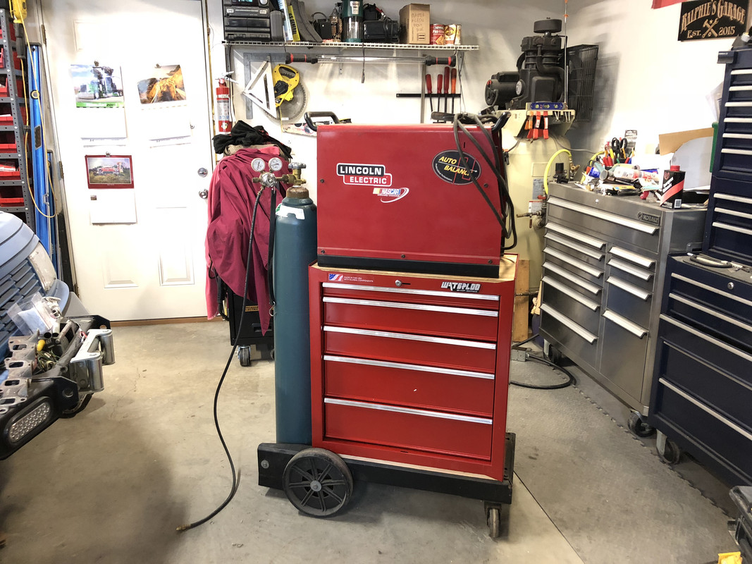 64ADEB9C-2771-4BD6-83CB-53B010857B76