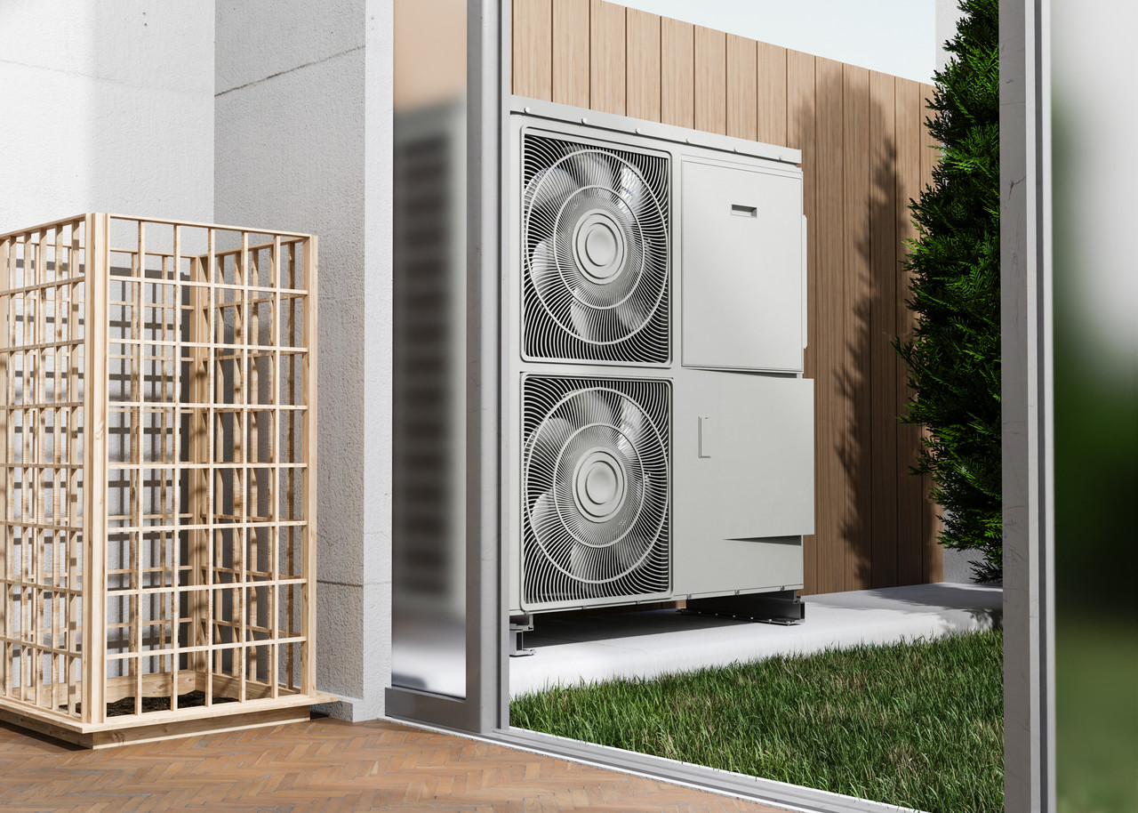 close up heat pump outside home (9)