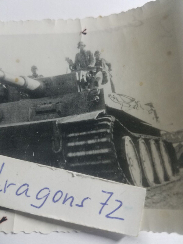 Foto Osten 1944 Endkampf Rückzug schw.Panzer Abt. Panzer Tiger Kommandant2