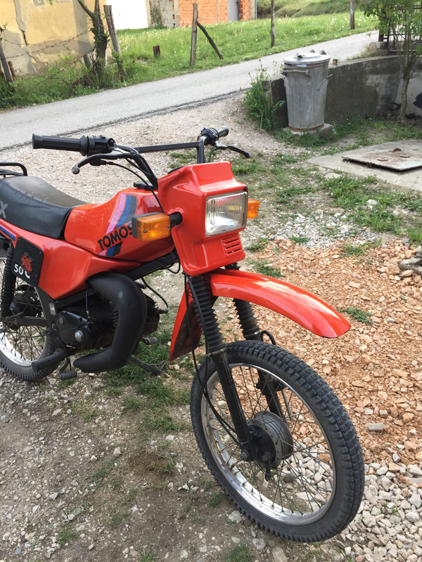 E12B8C99-8AE6-4BC7-B5B2-60B9E3868FB3