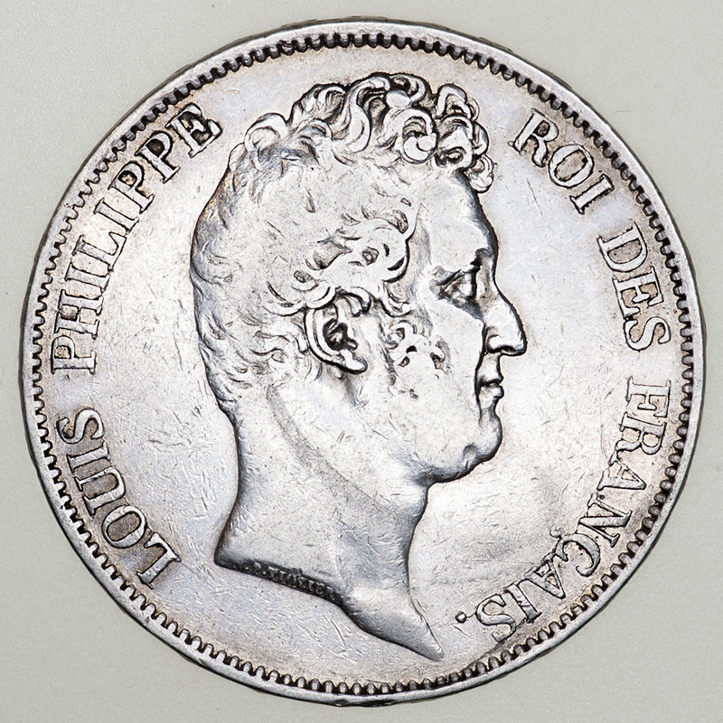 5 francos. Francia. Luis Felipe I 1830 (busto desnudo sin el ordinal I y leyenda del canto en relieve). PAS6394