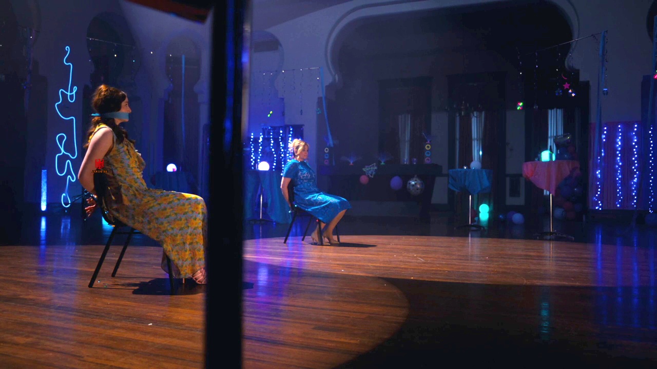 Josie Juliette Wert Lets Murder Like It s 1999 Lifetime