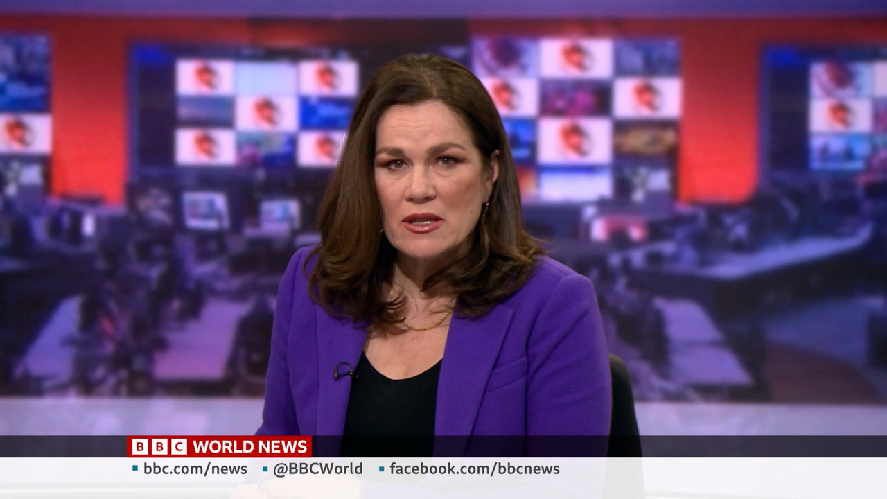 01.14 - 06.00.00 - BBC World News. News. Reporting on the day's inter....ts_snapshot_17.16.733
