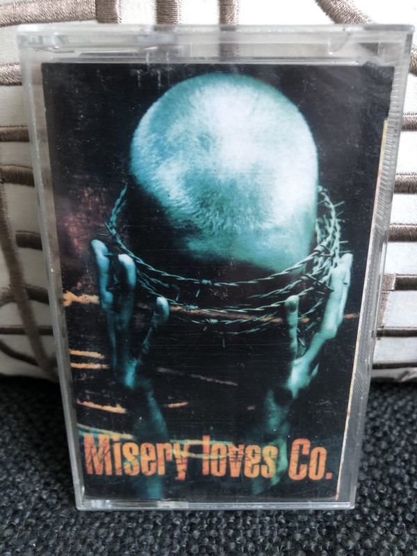 C4C2D748-9F90-46DD-B1A5-4D4A423EE001