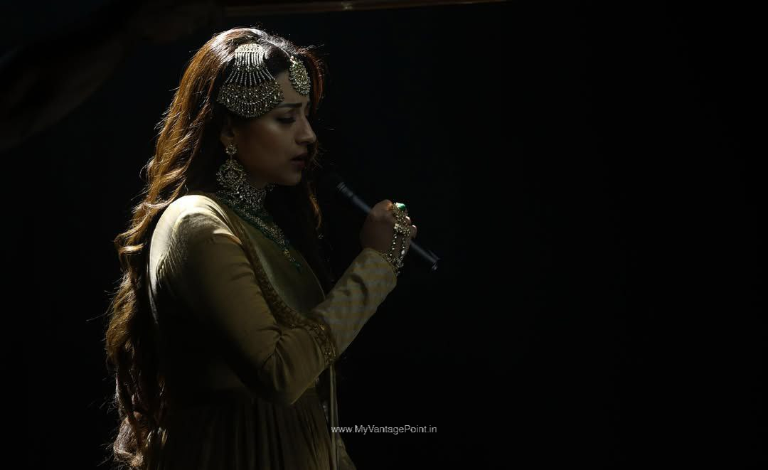 beautiful-trisha-krishnan-in-muththa-mazhai-song-from-thug-life-2025