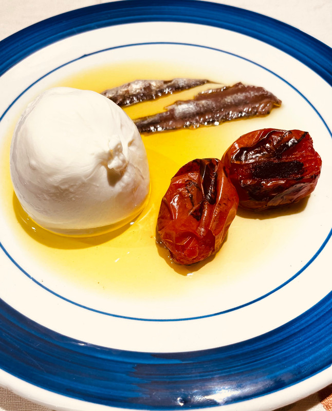 Burrata, sarde sotto sale, ricotta