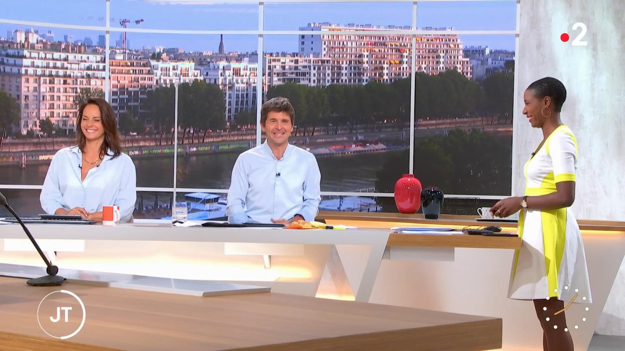 08.23 - 05.30.00 - Télématin. «Télématin» et la matinale de France in..._001.ts_snapshot_00.19.54_[2