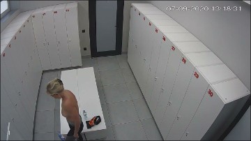 [Image: Voyeur60015085633.jpg]