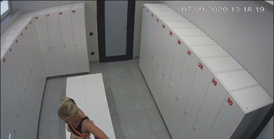 [Image: Voyeur60015085633.jpg]