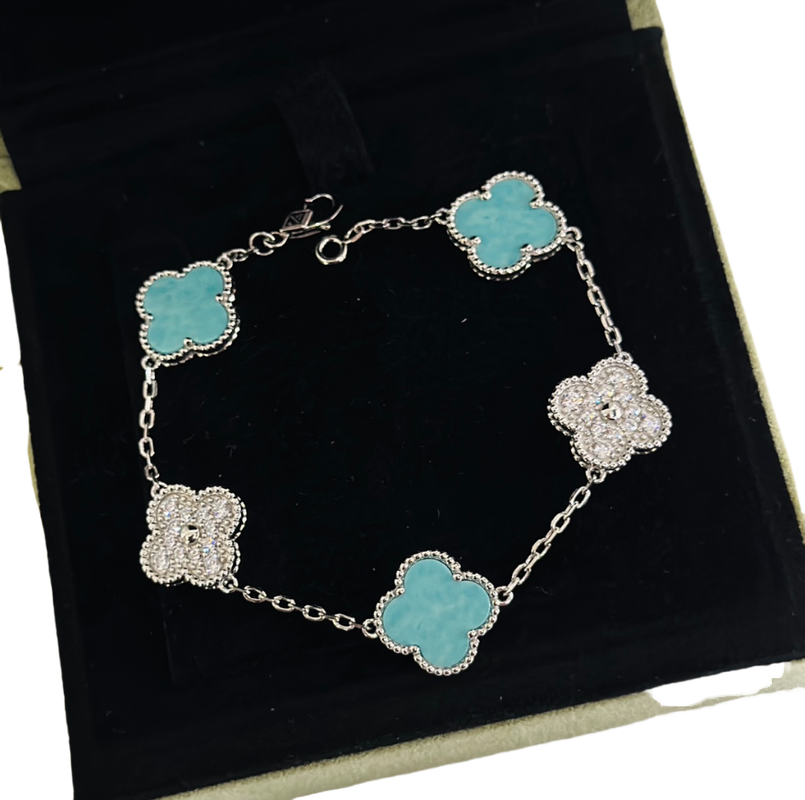 Van Cleef & Arpels Necklaces — BoonBuy Finds