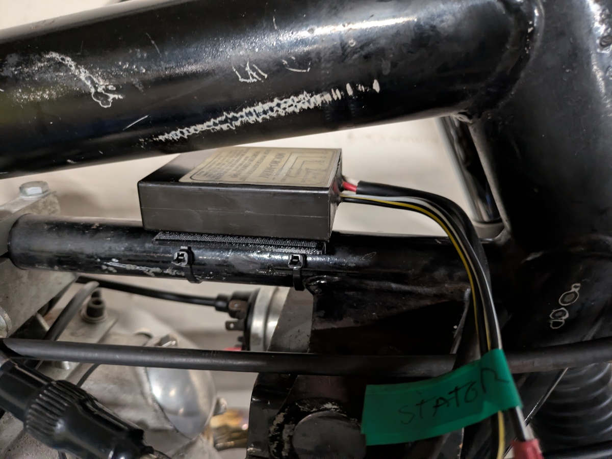 Fettling a Norton Commando 750