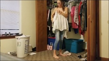 [Image: Voyeur61755112356.jpg]