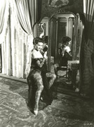 Yvonne-De-Carlo-c68