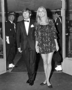 sharon-tate-md74