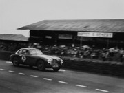 24 HEURES DU MANS YEAR BY YEAR PART ONE 1923-1969 - Page 24 51lm26-AMartin-DB2-LMacklin-EThompson-4