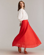 S25-1302-0764-SUNRAYPINTUCKSKIRT-FLAME-03