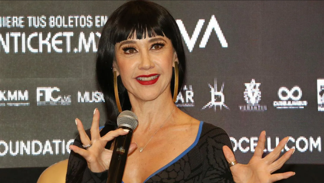 Amenaza de muerte Susana Zavaleta a sus fans en pleno concierto