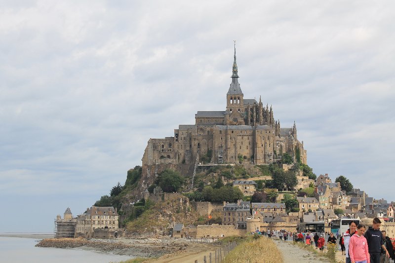 Por Normandía y Bretaña - Blogs de Francia - Día 4: Huisnes-Cancale-Dinan-St. Malo-Pleneuf (1)