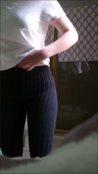 [Image: Voyeur52115103849.jpg]
