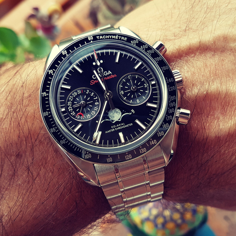 Ω Speedmaster Moonphase Co-Axial Master Chronometer Chronograph 44.25mm Cal.9904 (1)