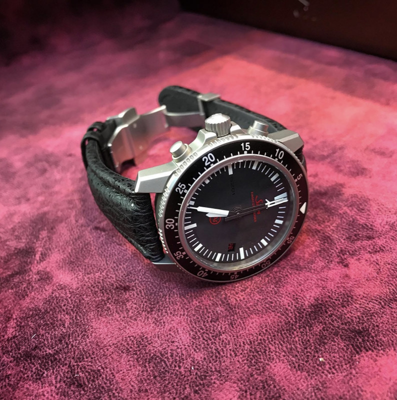 0DA57990-EF4F-4EE7-B1EE-D640F18F84C9