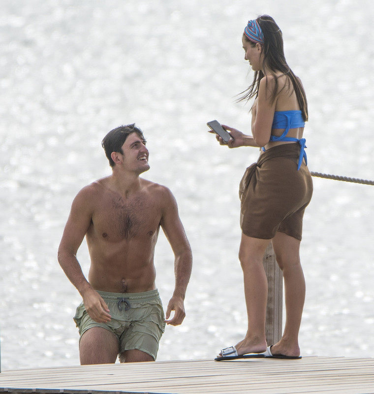 Fern-Hawkins-Sexy-TheFappeningBlog.com-44