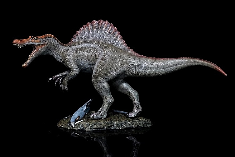 NANMU-SPINOSAURUS-4-A-FOTOR.jpg