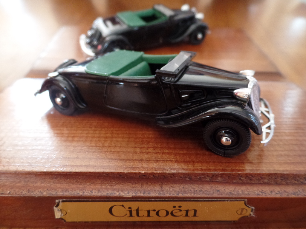 Norev - 11 A 1935 Cabriolet Ouvert Noir intérieur vert