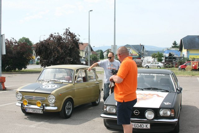FIAT 850 Special - Page 2 VzDqWWw