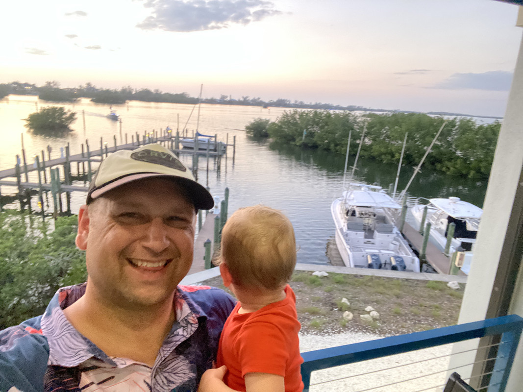 EAF426CA-0993-4F9F-8596-7023E33D790C