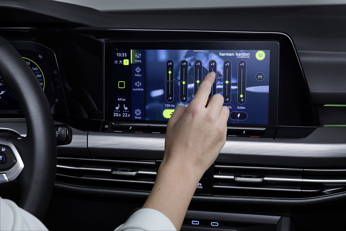 DB2019AU01702_overfull