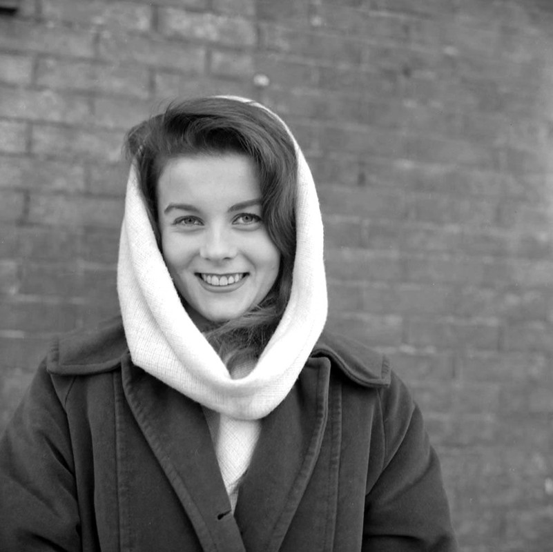 Ann-Margret_me40