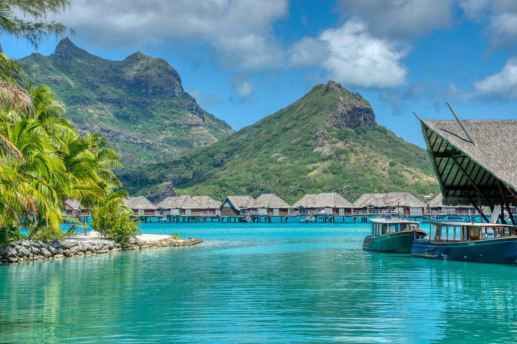 turquoise-lagoon.jpg