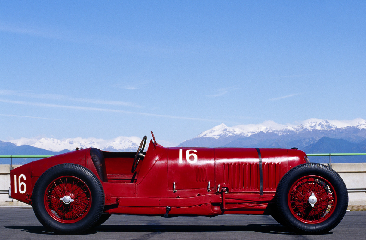 2MaseratiTipo26