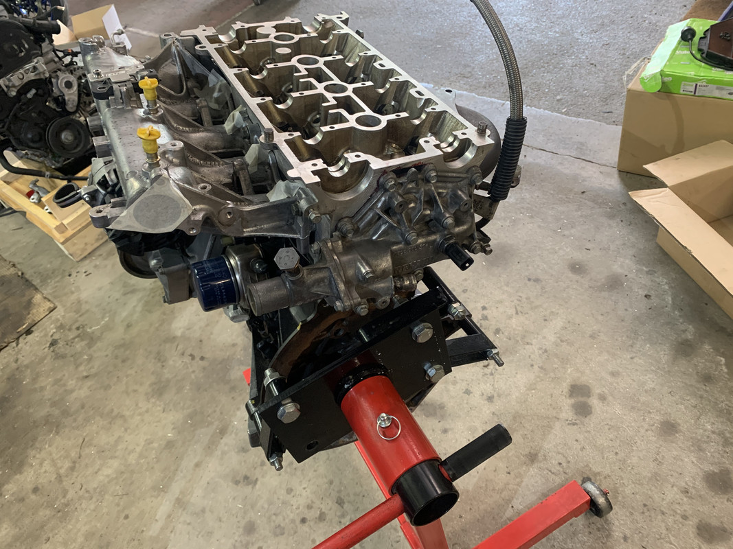 F5DDB01B-3B54-4C3B-8BF9-D9D5E6E1D978