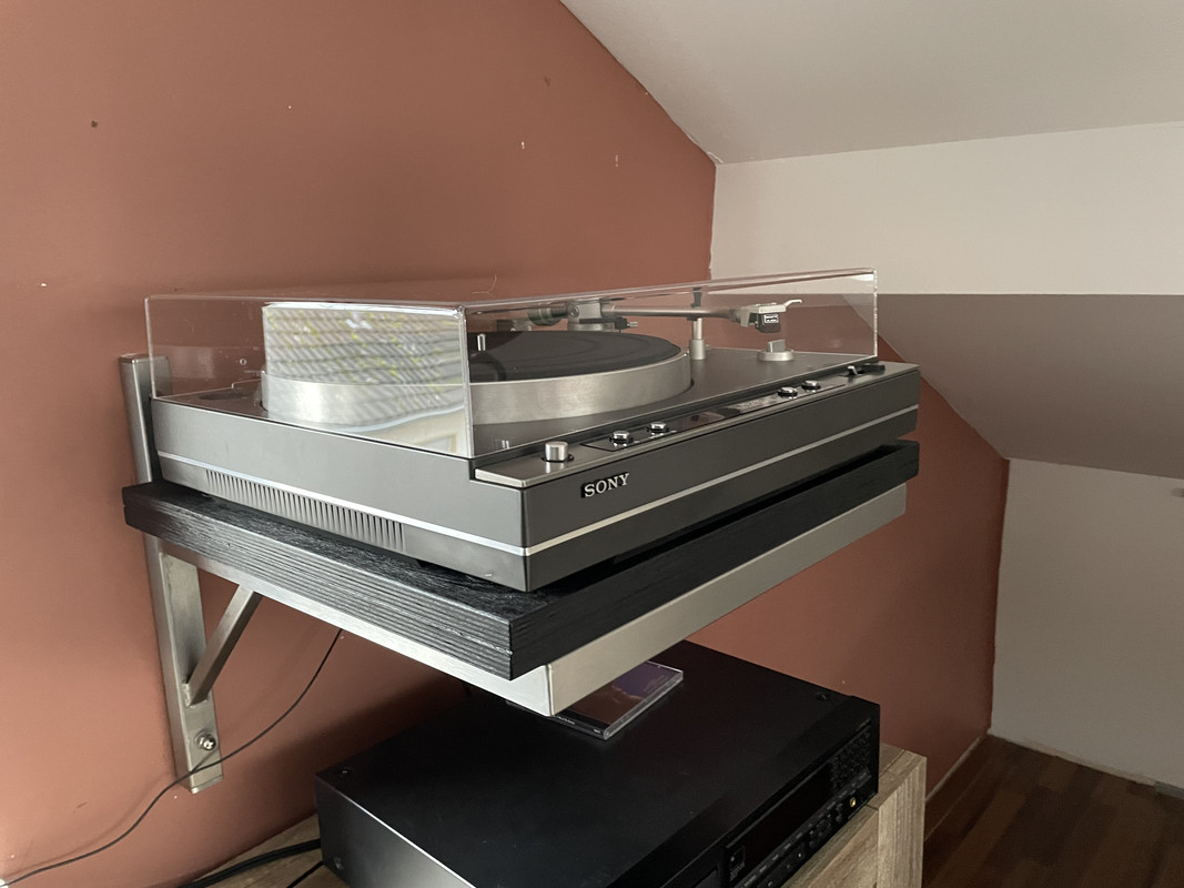 8EED10E6-C65A-40DC-A344-8462F5DB0D71