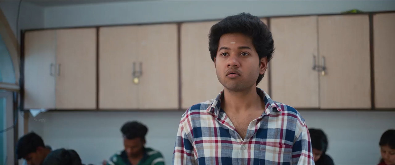 Little Hearts 2025 WebRip [Hindi + Tamil + Telugu + Malayalam + Kannada] 480p 720p ESub Screenshot
